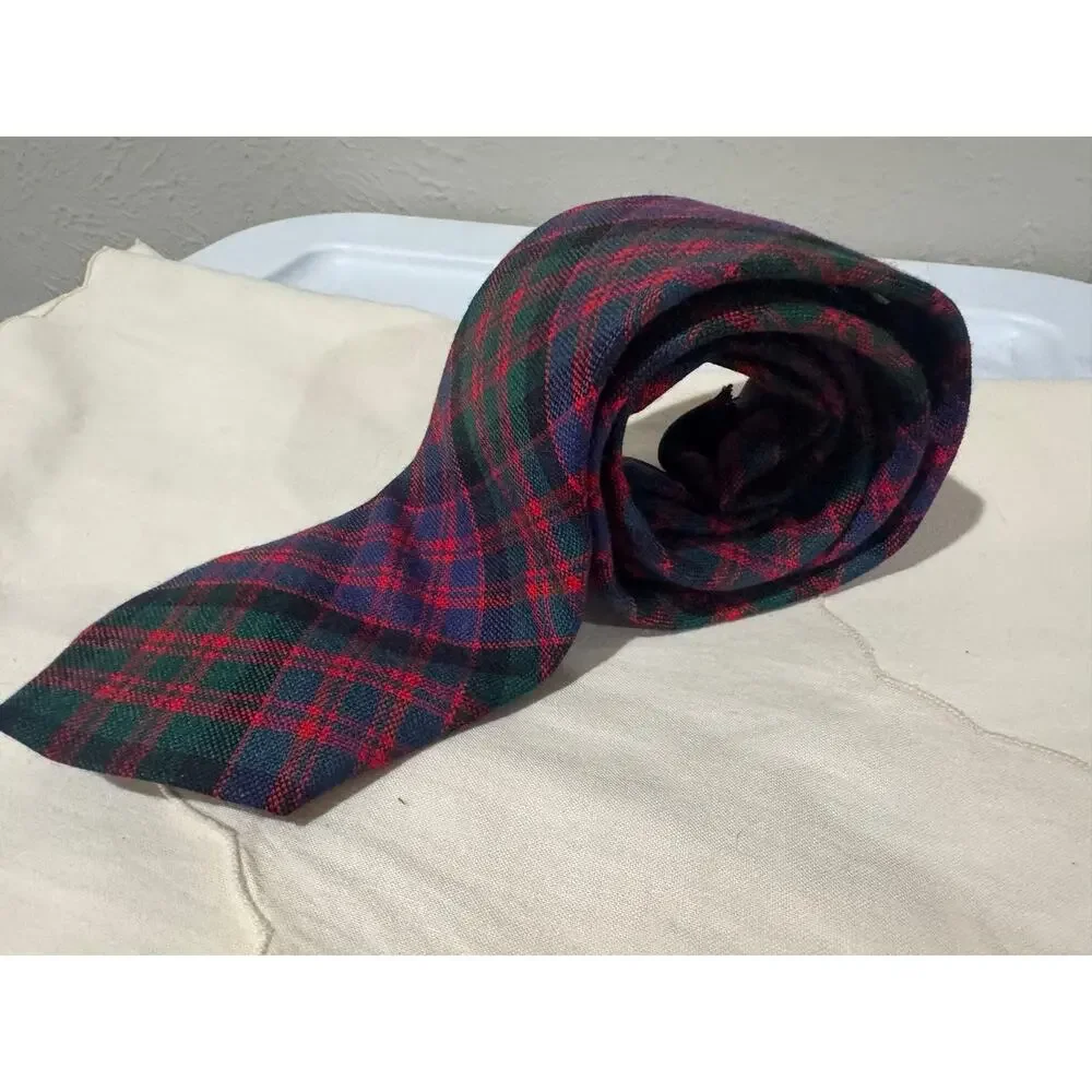 Ingles Buchan Wool Scotland Tartan Plaid Tie